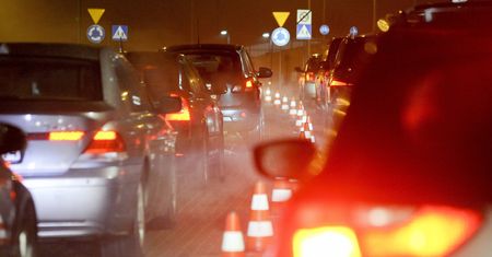 Warszawa. Trasa S8. Zderzenie czterech aut i duże utrudnienia