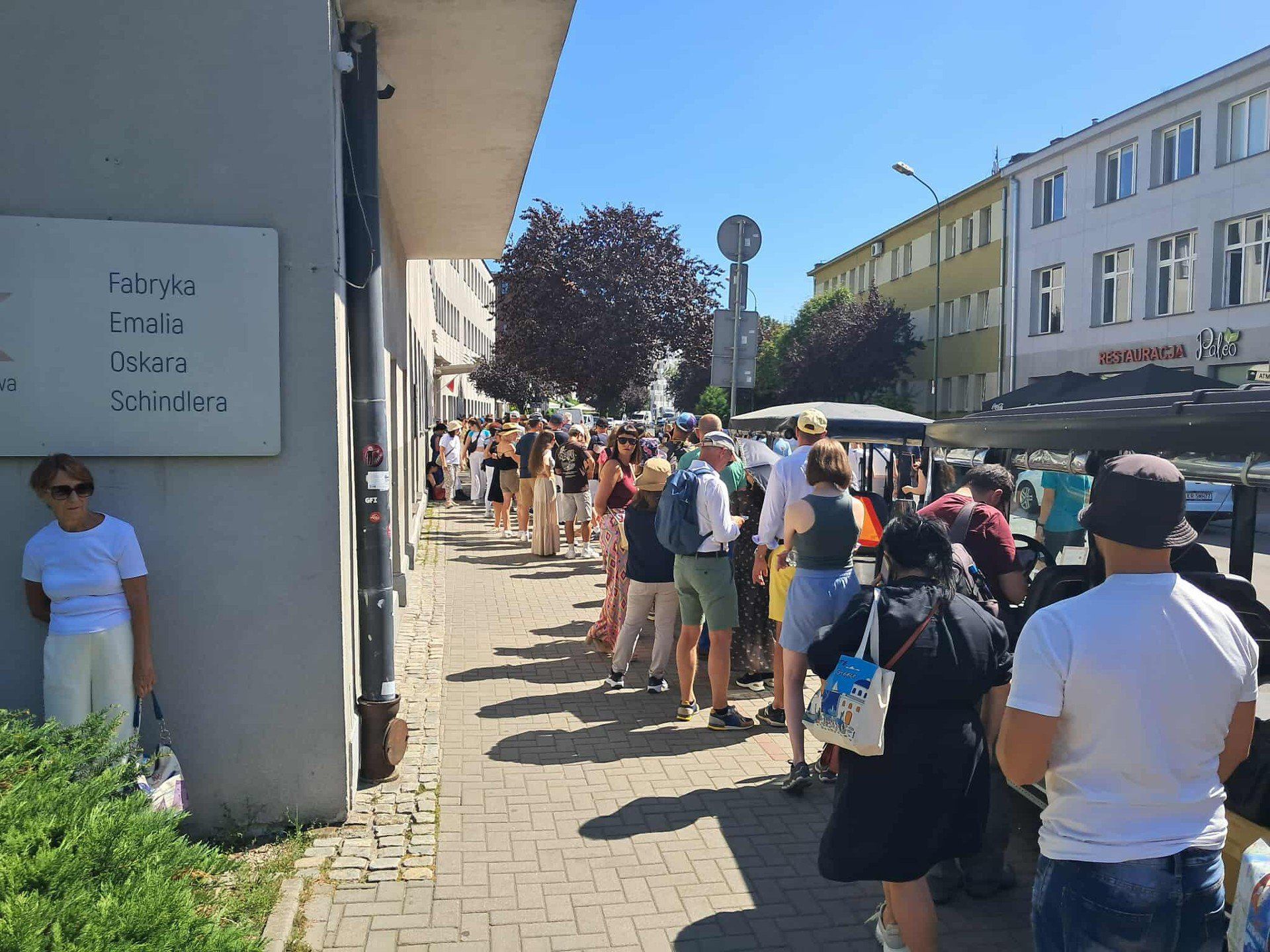 Kolejki do krakowskiego muzeum Fabryka Emalia Oskara Schindlera ustawiają się niemal zawsze