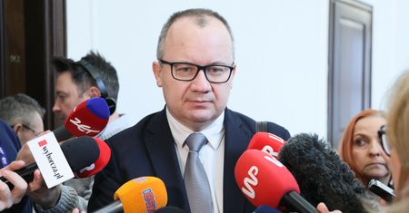 Wypłaty z Funduszu Sprawiedliwości wstrzymane. Ministerstwo bierze przelewy pod lupę