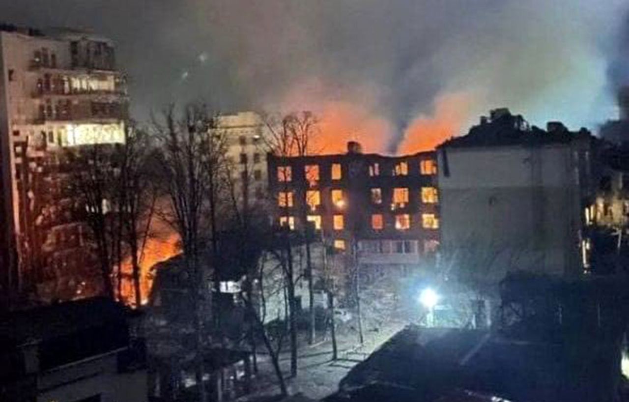 Wojna w Ukrainie. Bombardowanie nieopodal Kijowa. Ciężkie walki w Chersoniu