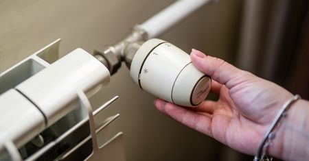 Czeka nas trudna zima. Temperatura w mieszkaniach może być obniżana