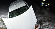 Księżpol: Nietrzeźwy kierowca stracił panowanie nad renaultem – pasażerka trafiła do szpitala