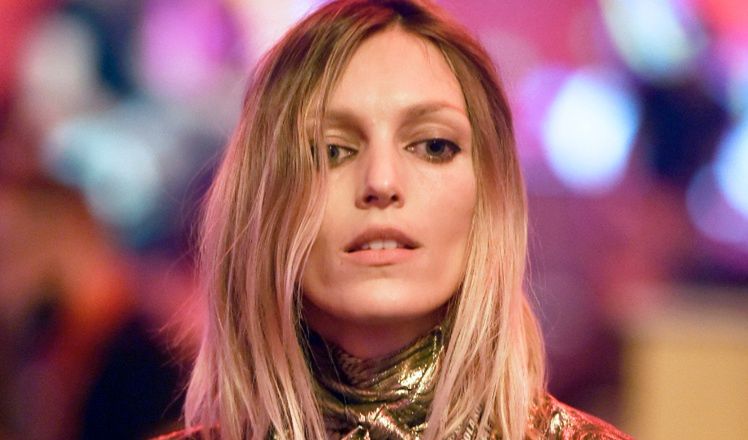 Rozsierdzona Anja Rubik uderza w polski rząd: "Jakie to wszystko nieodpowiedzialne i NIELUDZKIE"