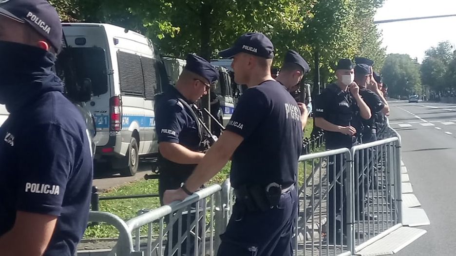 Protest medyków. Policja zatrzymała busa w okolicy
