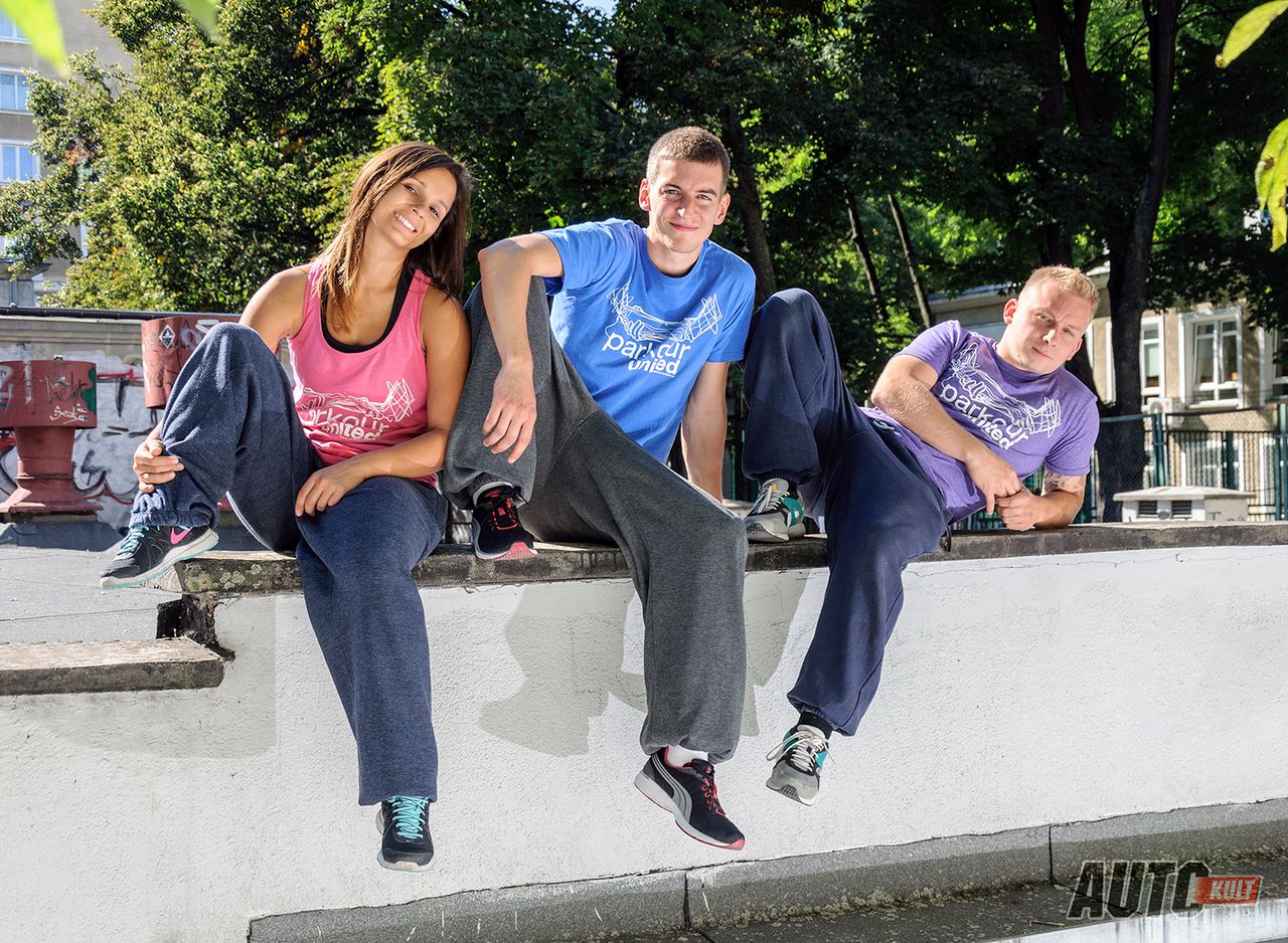 Załoga w komplecie; od lewej strony: Marta, Kamil i Kuba z Parkour United.