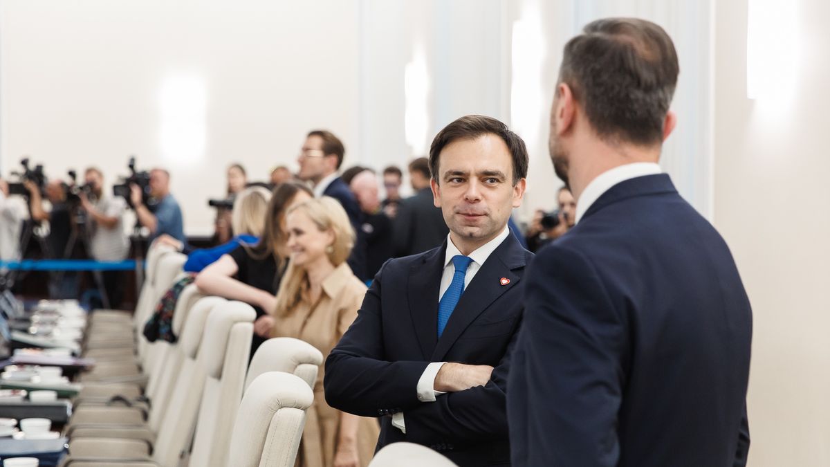 Minister Andrzej Domański pracuje nad budżetem na rok 2026