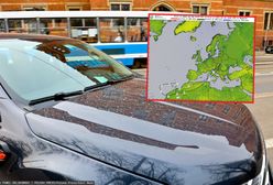 Pył saharyjski dotarł nad Polskę. Uwaga na brudne deszcze