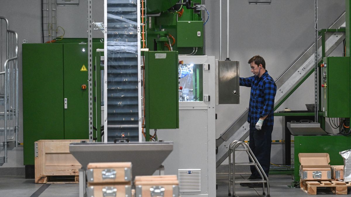 SKARZYSKO-KAMIENNA, POLAND - JUNE 13: Workers perform their tasks in the production line of small caliber ammunition during the opening  of Mesko SA's New Ammunition Production Hall on June 13, 2025 in Skarzysko-Kamienna, Poland. Polish Prime Minister Donald Tusk is attending the opening of a new hall for the production of small-caliber ammunition at Mesko SA, Polish manufacturer of ammunition and missiles. The new 4,000 square meter facility is part of 'Project 400,' aimed at increasing production capacity with four automated production lines for pistol and rifle ammunition, increasing Mesko's production capacity to 250 million pieces of ammunition per year. A number of European countries, including Poland, have significantly increased defense spending and weapons production as Russia's war in Ukraine stirs fears around security, and as US military support for Europe waivers under President Donald Trump's administration.  (Photo by Omar Marques/Getty Images)