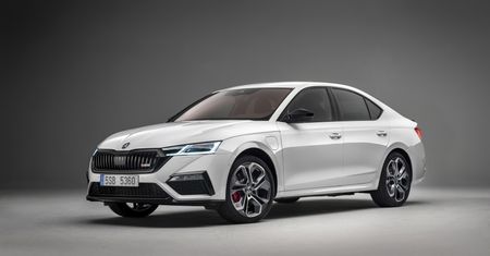 Nowa Škoda Octavia RS iV pokazana oficjalnie. Jest 245-konną hybrydą