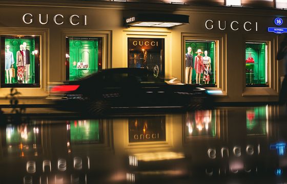 Gucci, Chloe i Loewe ukarane grzywną za praktyki cenowe