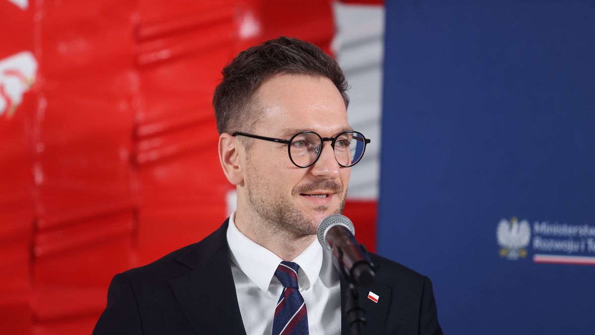 Waldemar Buda znów przyłapany na jeździe samochodem niezgodnie z przepisami.