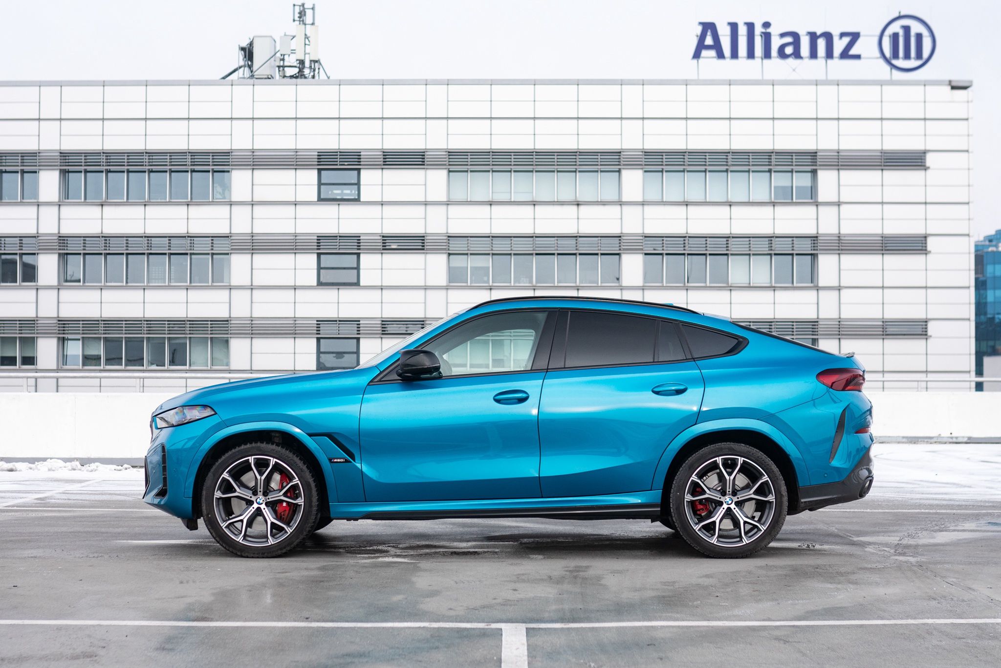 BMW X6 M60i