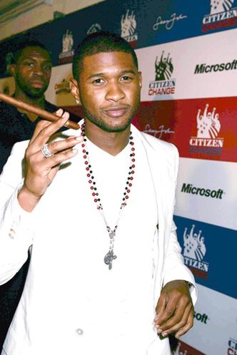 Usher ma 10 TYSIĘCY PAR BUTÓW!