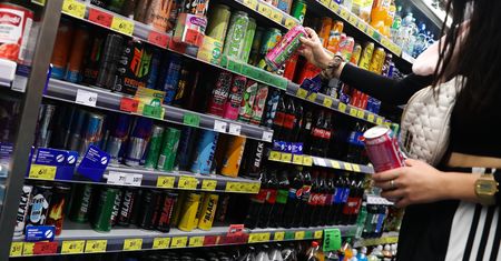Opłata cukrowa ma wzrosnąć. Rząd chce ją rozszerzyć na inne produkty