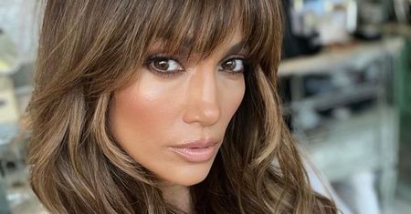 Najgorsze stylizacje tygodnia. Jennifer Lopez w tandetnych legginsach
