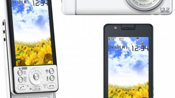 Panasonic Lumix Phone P-05C - pierwszy telefon ze stabilizacją optyczną 1