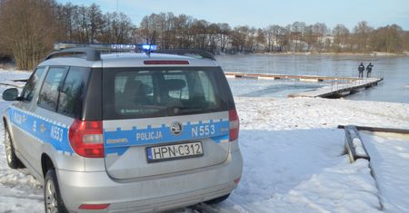 Tragedia na Kaszubach. Z jeziora wyłowiono ciało