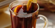 W kawiarni kosztuje fortunę. Zobacz, jak zrobić taką herbatę w domu za grosze