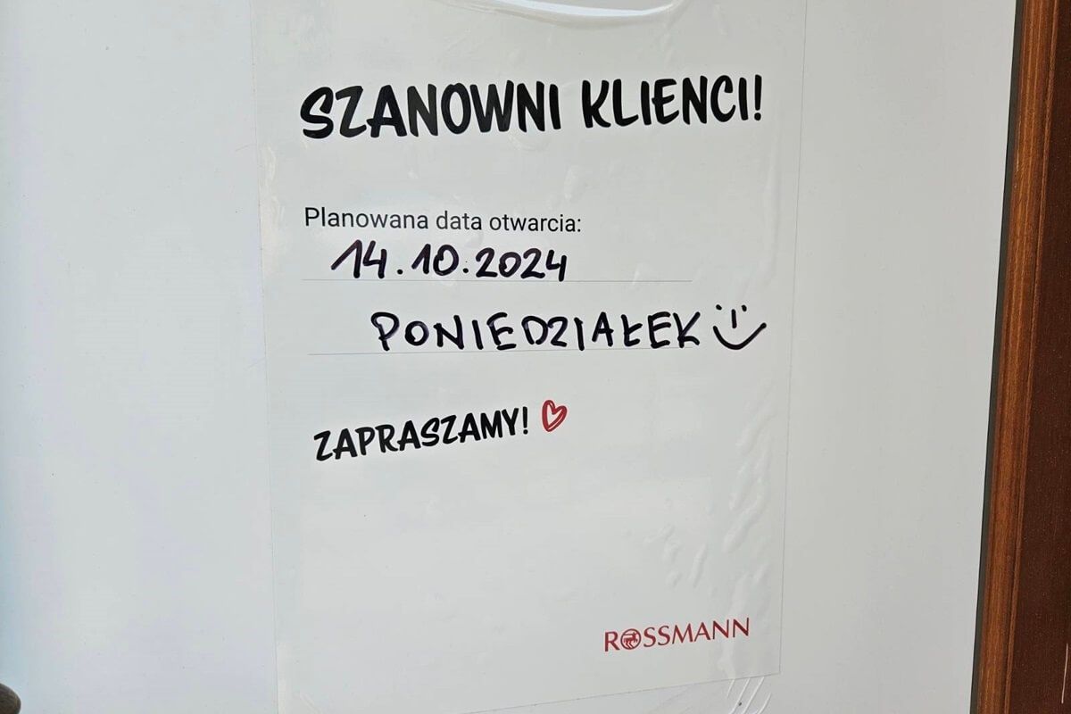 Remont Rossmanna przy deptaku