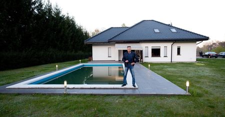 Krzysztof Rutkowski chwali się swoim domem! (ZDJĘCIA)