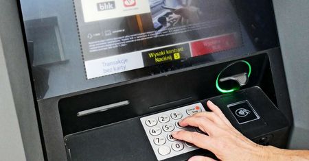 Pieniądze zniknęły z kont. Policja ma pierwsze ustalenia