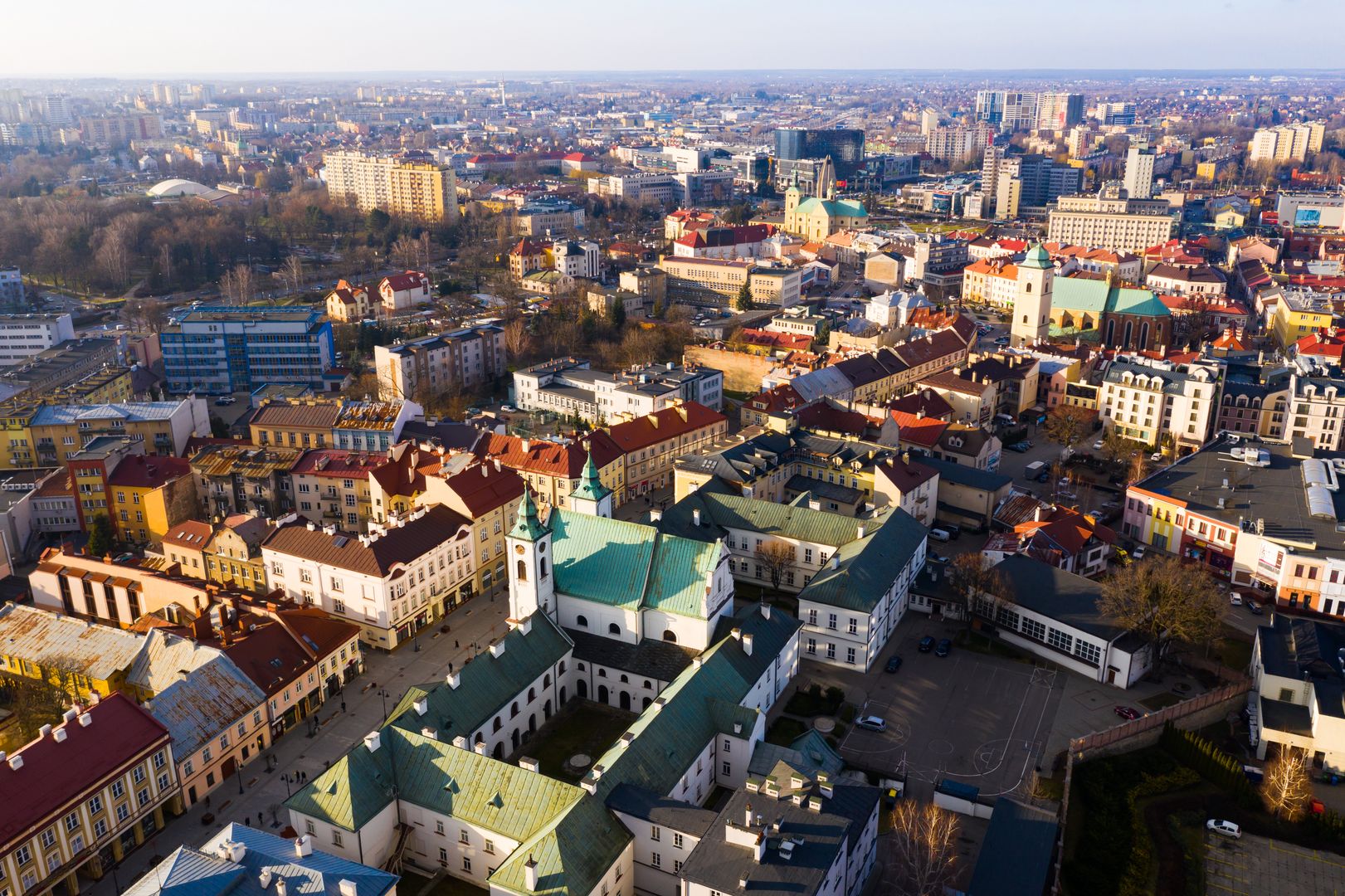 Pogoda w Rzeszowie. Prognoza na sobotę, 22 lutego 2025. Przyjemna aura i słoneczne chwile