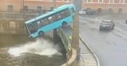 Dramatyczny wypadek w Petersburgu. Autobus pełen ludzi wpadł do rzeki