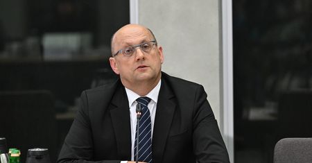 Prok. Bilewicz przed komisją śledczą. Pytania o system Hermes