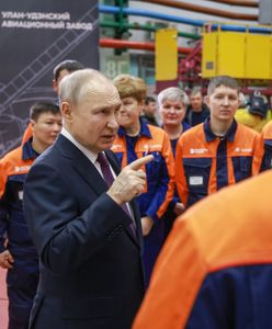 Putin uspokajał robotników. Nawet powieka mu nie drgnęła