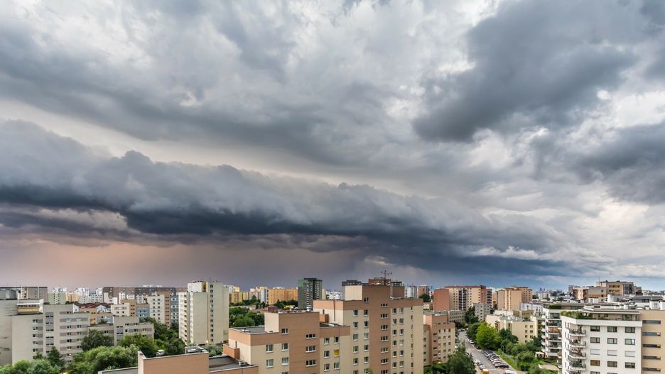 Pochmurny, nieco deszczowy, a dla meteopatów nieprzyjemny. Trójmieszczan czeka kiepska pogoda na weekend.