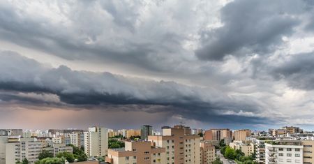 Pochmurny, nieco deszczowy, a dla meteopatów nieprzyjemny. Trójmieszczan czeka kiepska pogoda na weekend
