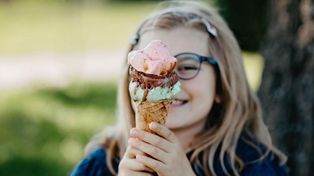Pszczyńska burza o lody za czerwony pasek. Minister edukacji staje po stronie wieloletniej tradycji. Barbara Nowacka: "Litości"