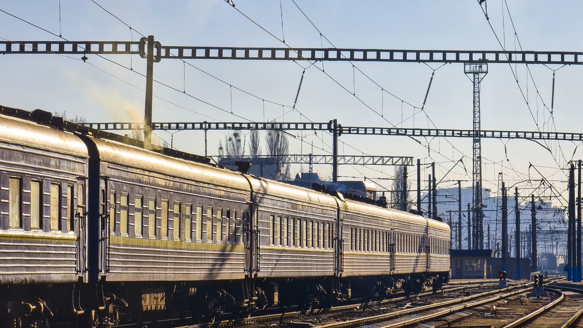 Systemy internetowe państwowych kolei Ukrainy celem cyberataku