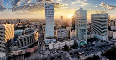 Pogoda w Warszawie. Prognoza na piątek 11 lipca. Łagodne lato z przelotnym deszczem