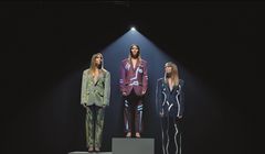 Odświeżony “Portret kobiecy” Wisławy Szymborskiej w kampanii Yes