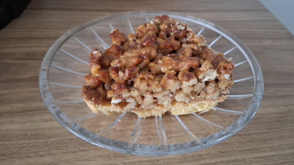 Przepis na tartę orzechową