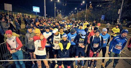 Nocna Dycha do Maratonu. Biegacze zmierzą się z zimową aurą. Start o godz. 22