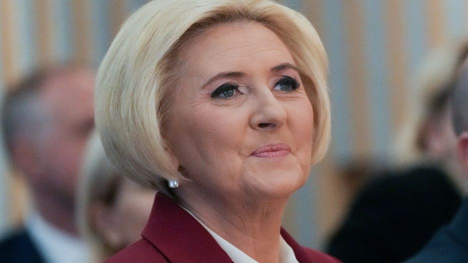 Agata Kornhauser-Duda postawiła tym razem na sukienkę koszulową