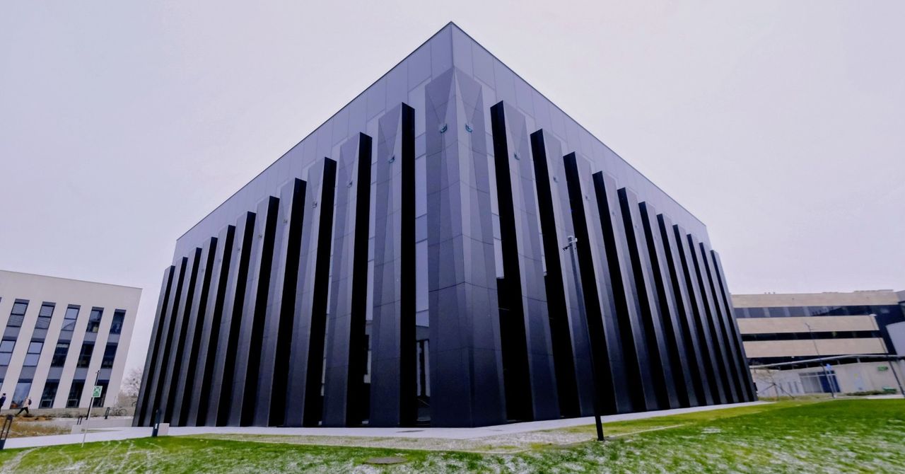 Poznań: Nowy rektorat Politechniki robi wrażenie! Zobacz zdjęcia