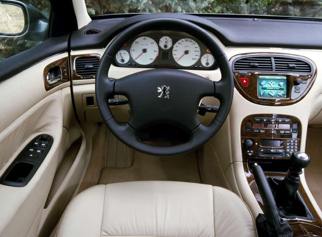 Peugeot 607