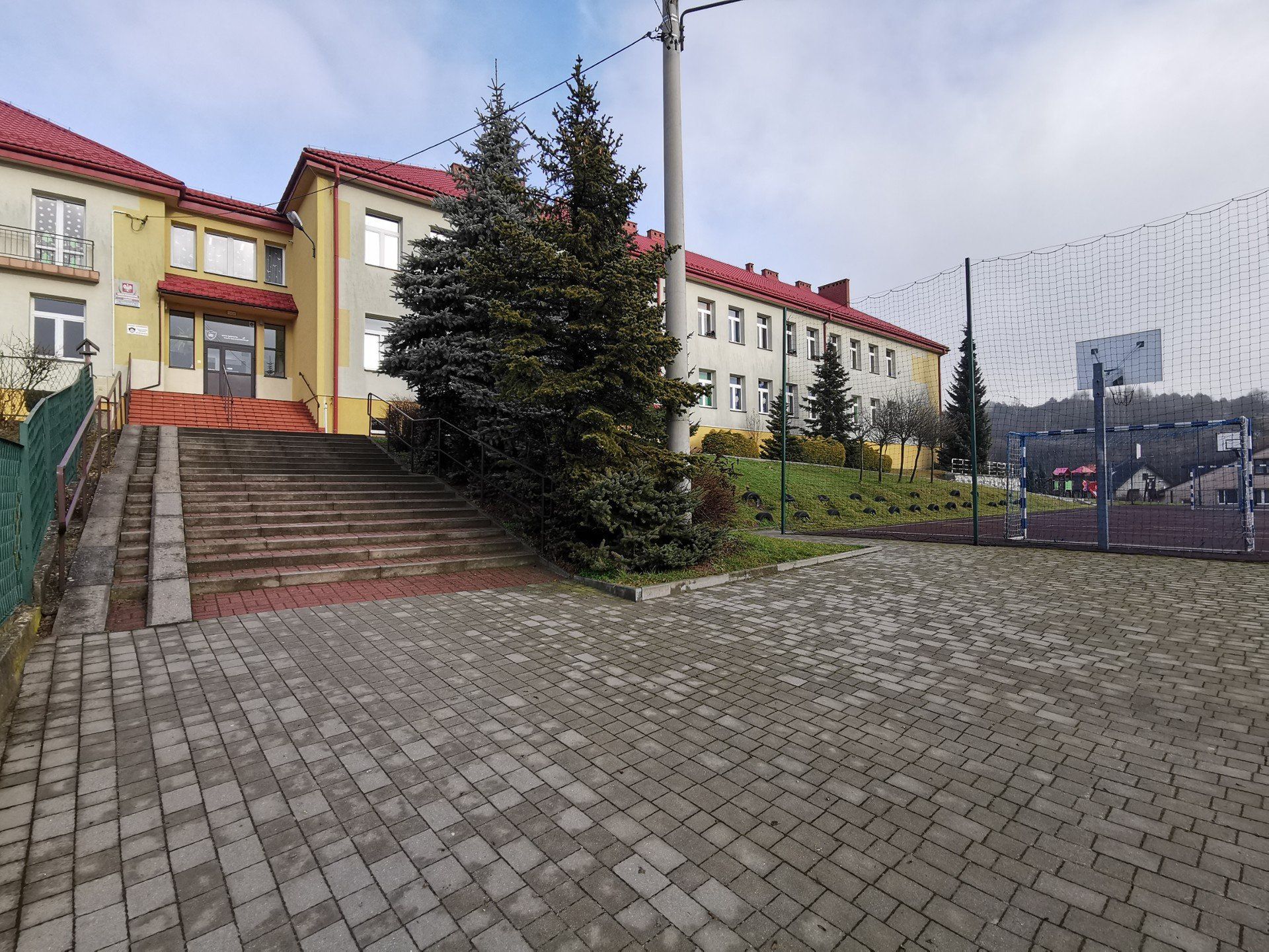 Hałas z boiska już nie przeszkodzi dzieciom w grze. Rząd zmienia prawo m.in. po słynnej sprawie z Psar