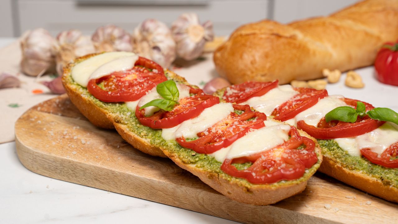 Już nie musisz robić na kolację nudnych kanapek. Postaw na włoski klasyk