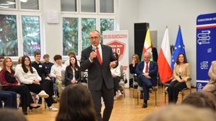 Gorzów: Lubuski Okrągły Stół Edukacyjny. Młodzież dyskutuje o przyszłości z ministrą i wojewodą