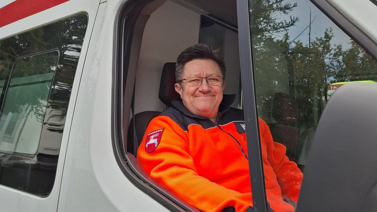 Dr. Konrad Banecki przez 31 lat lekarzem lubelskiego pogotowia ratunkowego.