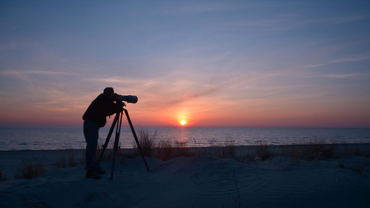 Najlepsze miejsca do fotografowania nad morzem. Gdzie się wybrać?
