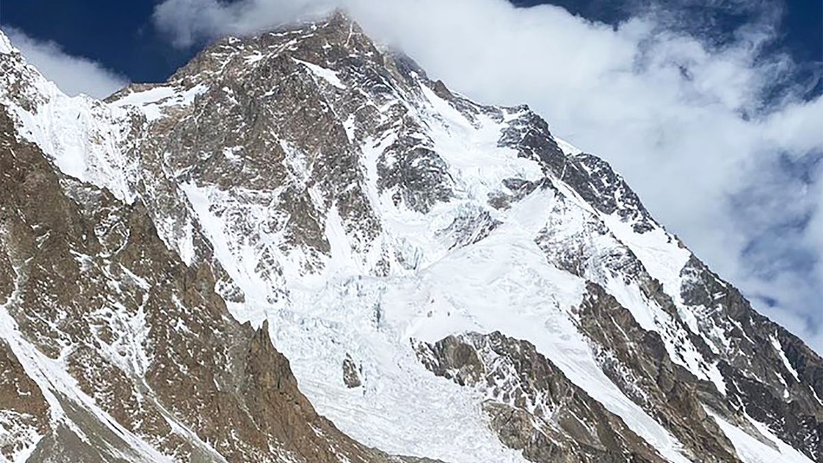 Nagranie z zimowego wejścia na K2 zamieścił Sona Sherpa