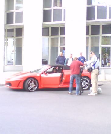 Jola pozuje w ferrari! ZDJĘCIA!