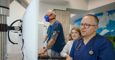 USK Nr 4 w Lublinie testuje innowacyjny ergospirometr. To urządzenie umożliwia lepszą diagnozę serca pacjenta