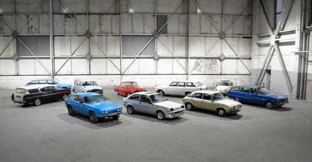 Okazja do kupienia klasyka za nieduże pieniądze. Jaguar Land Rover wyprzedaje kolekcję