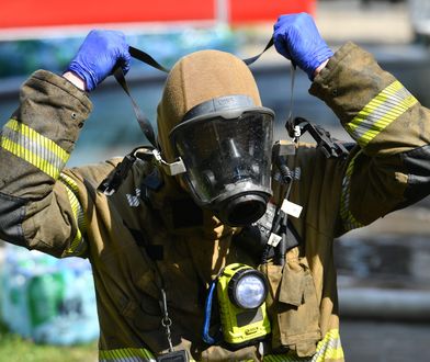 Ogromny pożar w Kutnie. Dym nad zakładem produkującym rozpuszczalniki